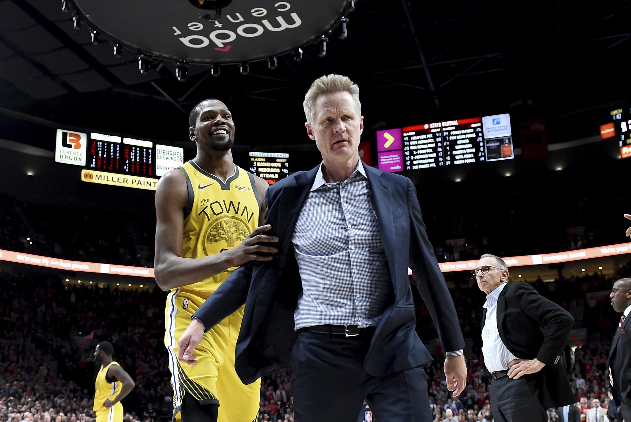 Warriors coach Steve Kerr explains “weird relationship” with NBA referees