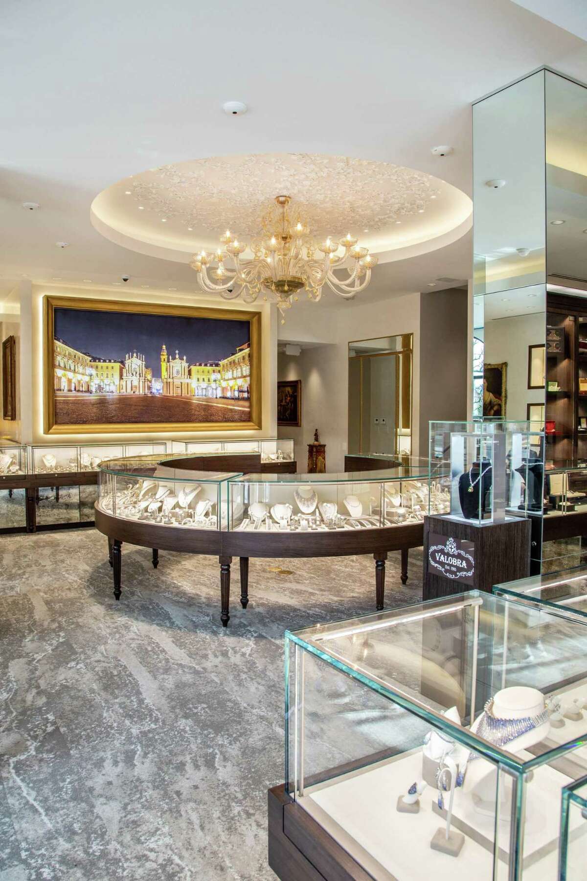 Retail wrap: Valobra Master Jewelers opens new River Oaks store
