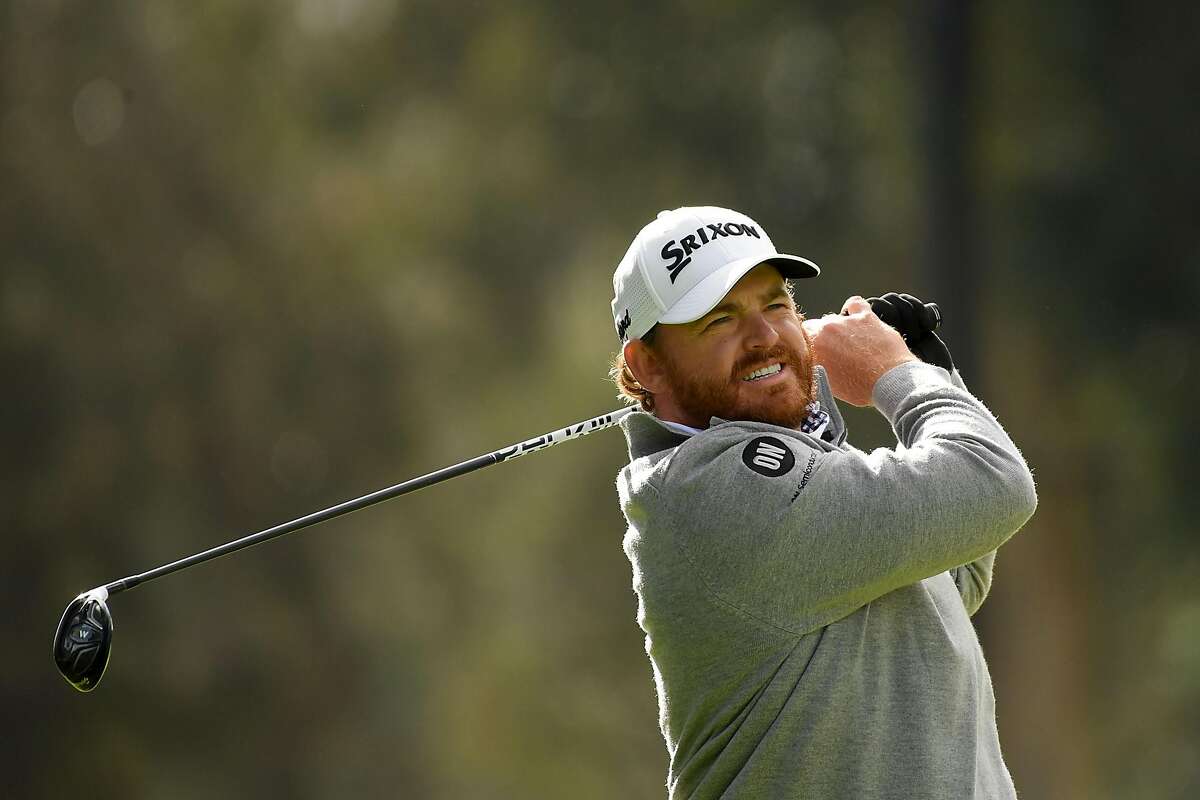PACIFIC PALISADES, CALIFORNIA - FEBRUARY 17: J.B. Holmes hits a second shot on the 11th hole during the final round of the Genesis Open at Riviera Country Club on February 17, 2019 in Pacific Palisades, California. (Photo by Harry How/Getty Images)