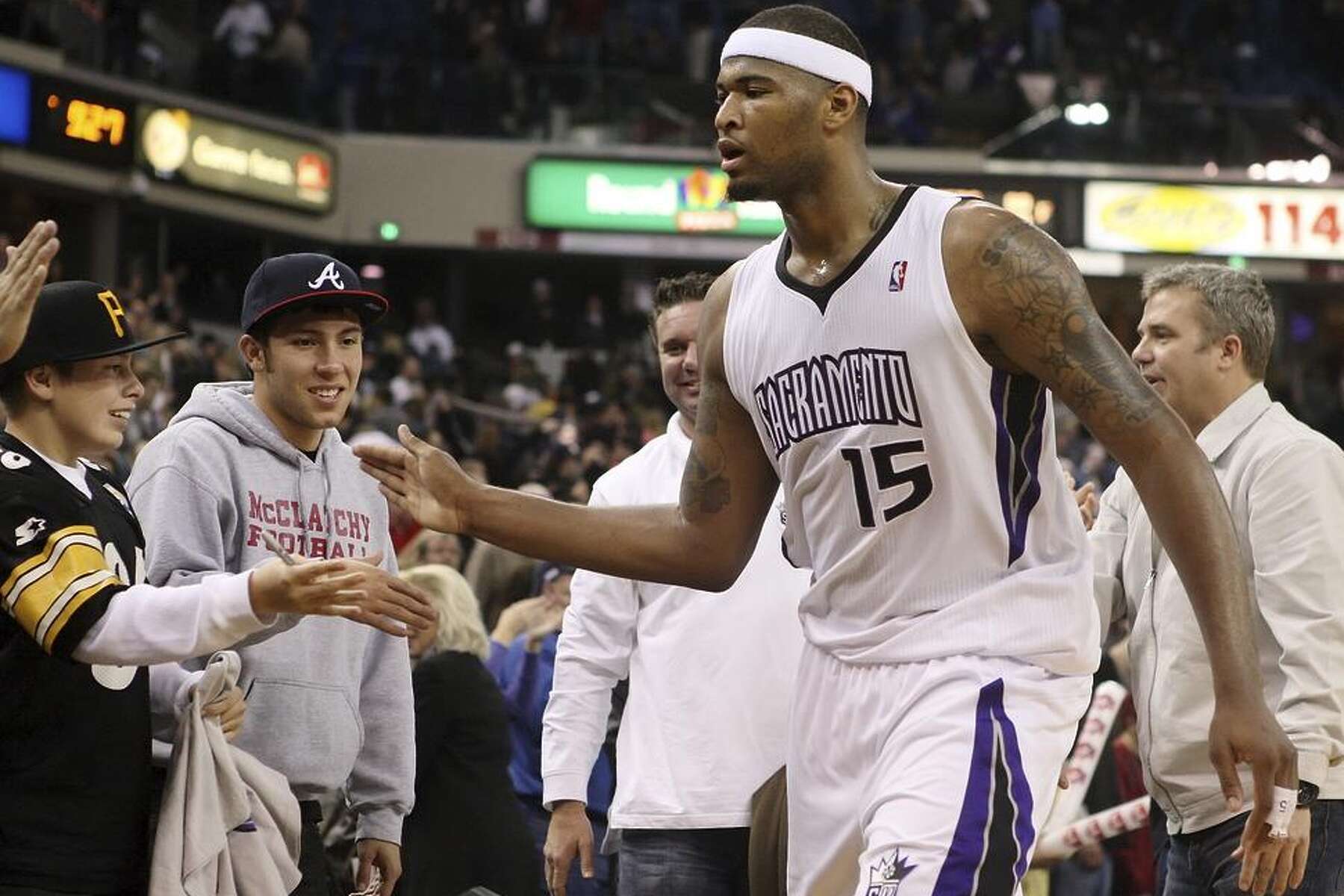 Warriors' DeMarcus Cousins to face Kings — and his polarizing past
