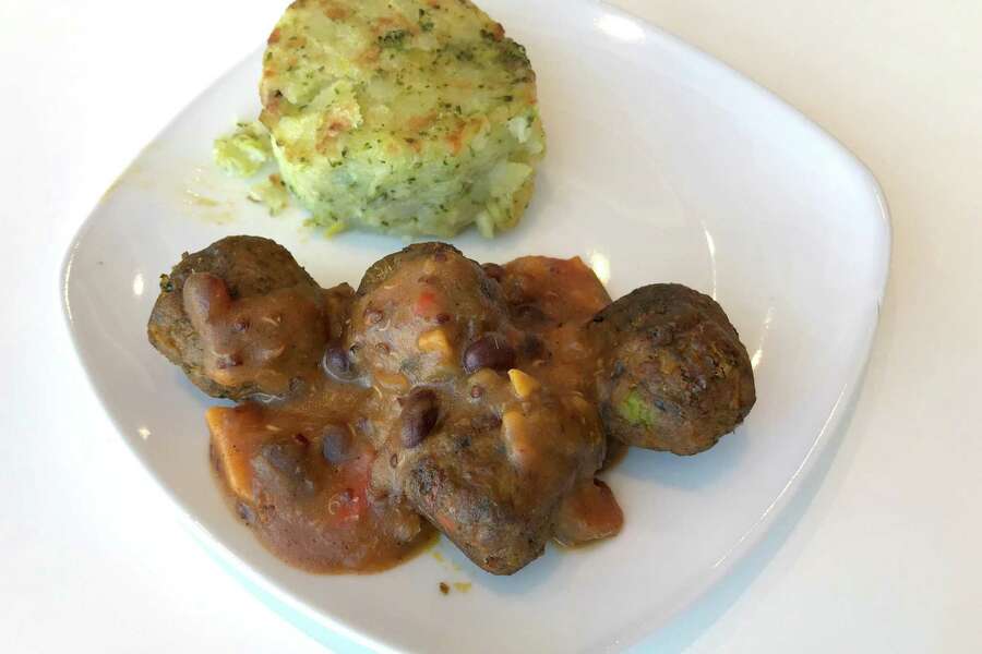 Review Ikea vs. Costco — which serves better food?