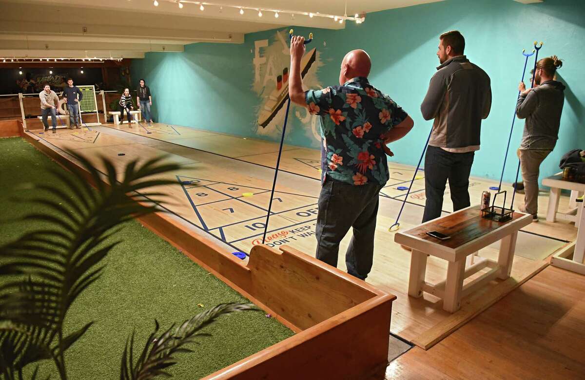 Night Beat Shuffleboard, a pastime for barhopping millennials