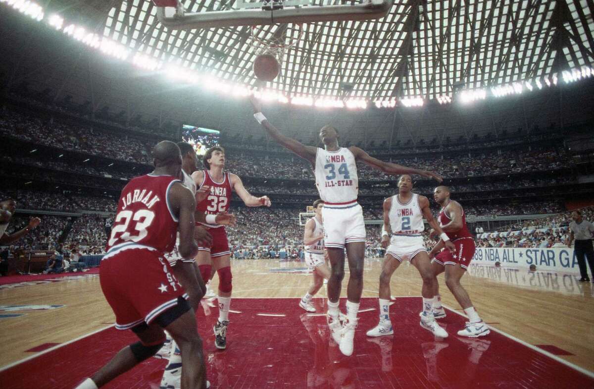 In-game action during the 1989 NBA All Star Game at the Astrodome, Feb. 12, 1989.