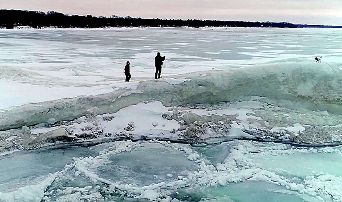 Video captures blue ice creations on Lake Huron