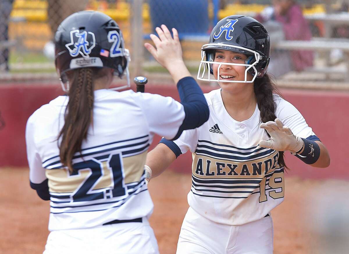 Alexander is Laredo’s lone team in bracket play
