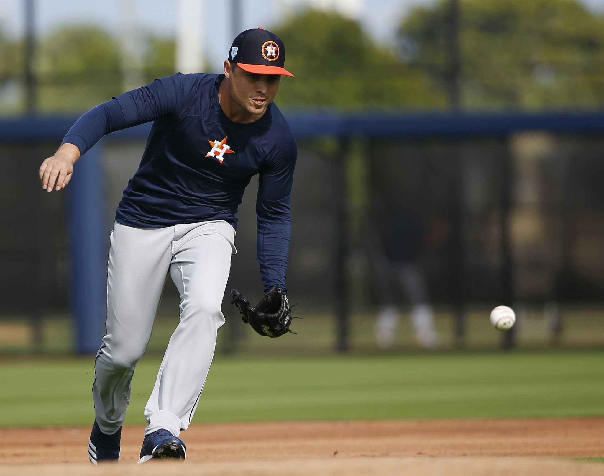 Houston Astros: Aledmys Díaz agrees to deal with A's, report says