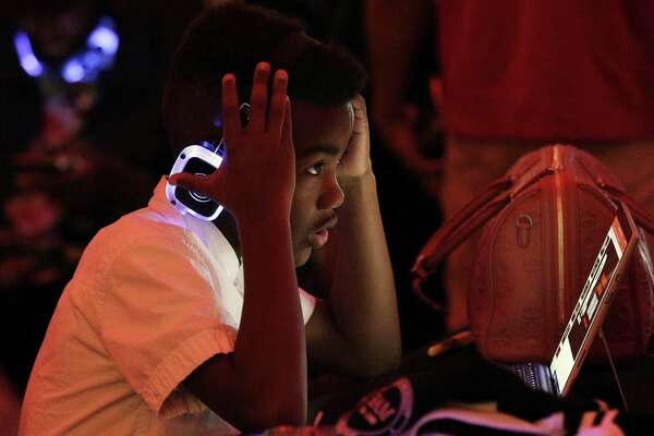 Rapper Meek Mill Talks Life Literacy With Houston Teens Facing