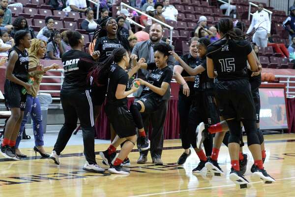 final basketball game