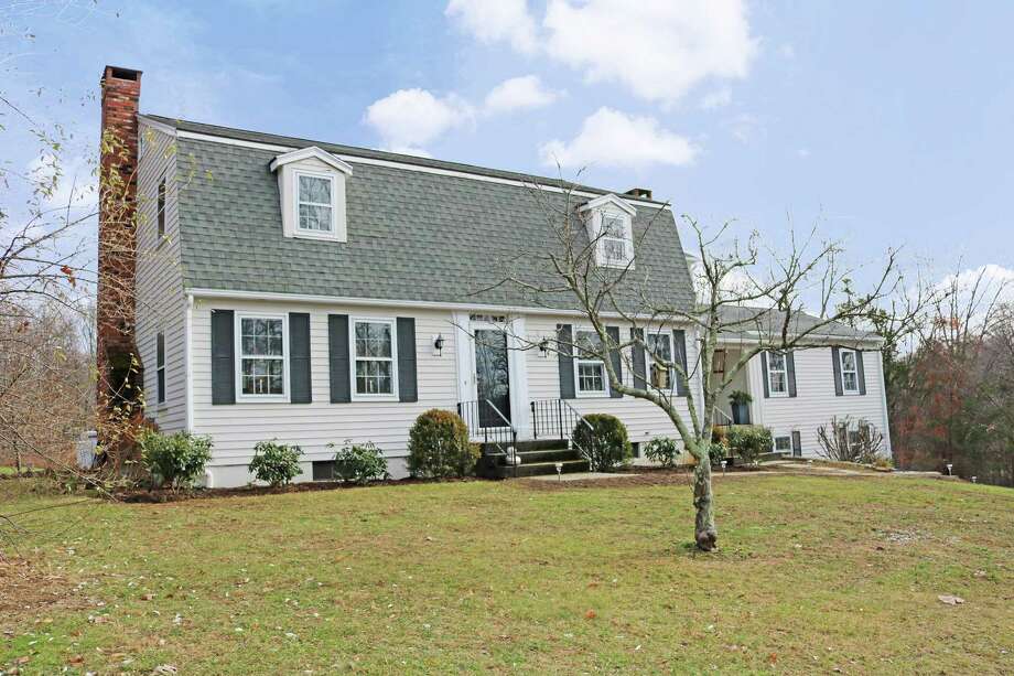 What You Can Buy Newtown Farmhousestyle Connecticut Post