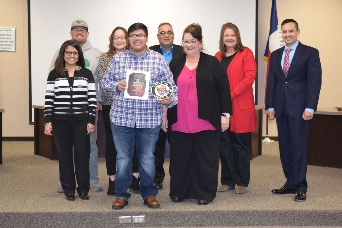 Plainview School Board approves 20192020 academic calendar, recognizes