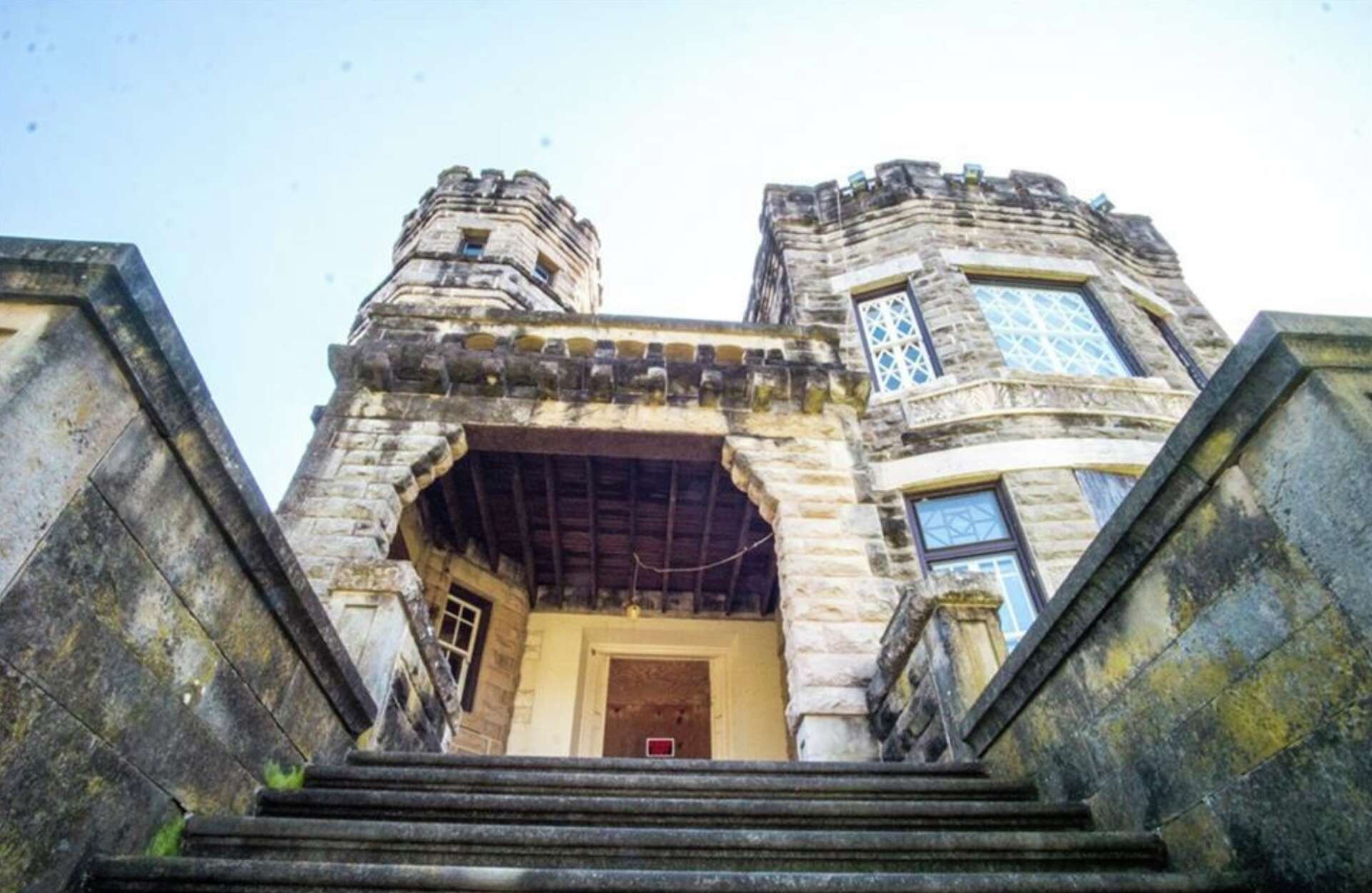 Fixer Upper The Castle See The Final Reveal Of Chip And Joanna