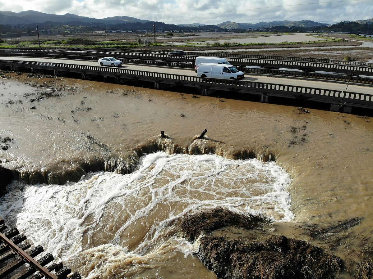 Traffic Floods, mudslides and hydroplaning cars snarl Bay Area traffic