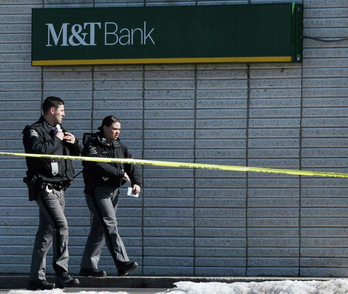 2 indicted in North Greenbush bank robbery, gunfire case