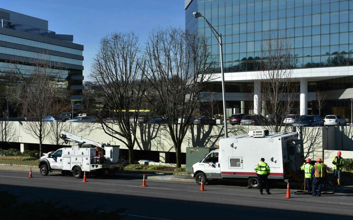 Frontier loses 643M, stabilizes revenue amid broadband