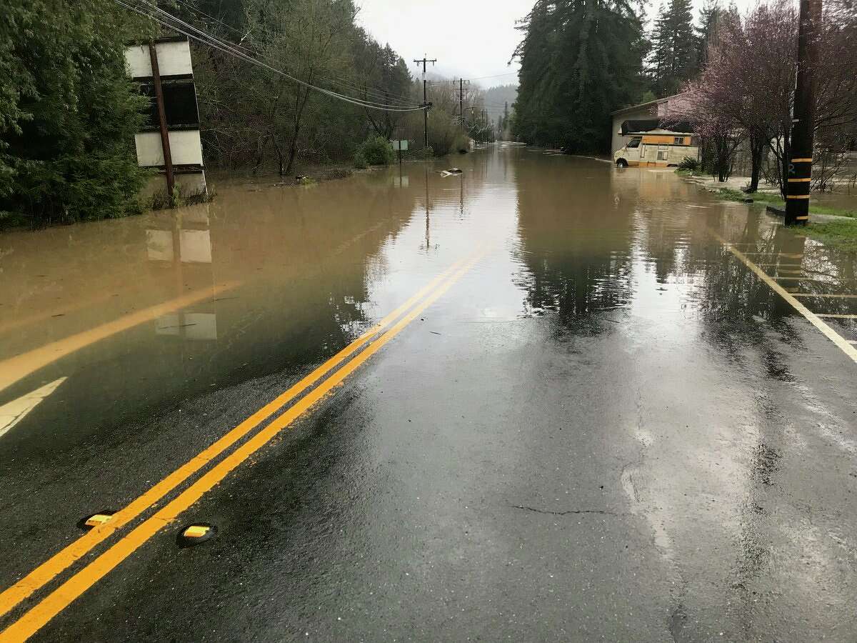 'Evacuate now' Russian River forecast to swell 14 feet above flood stage