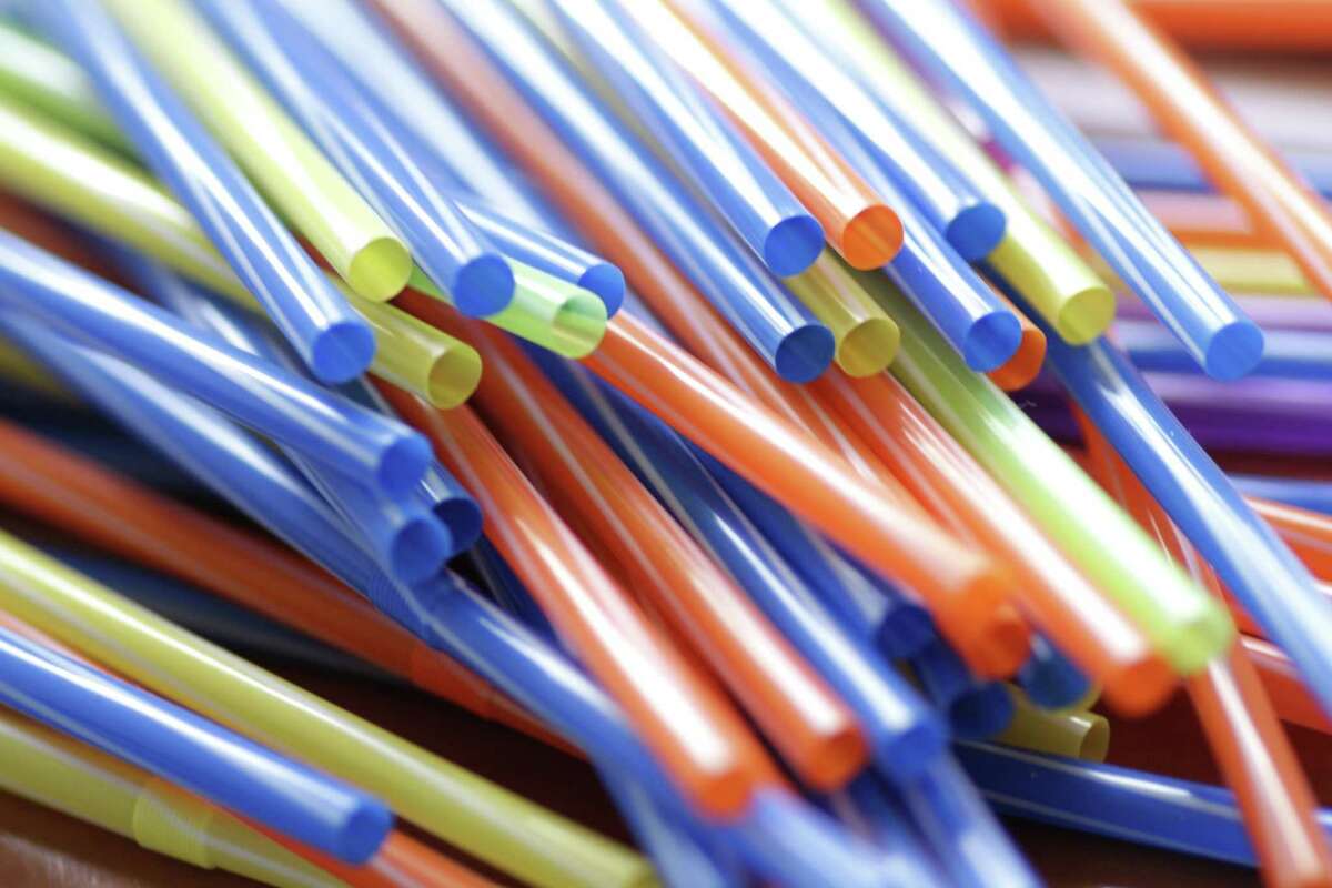 Does a straw have one hole or two?