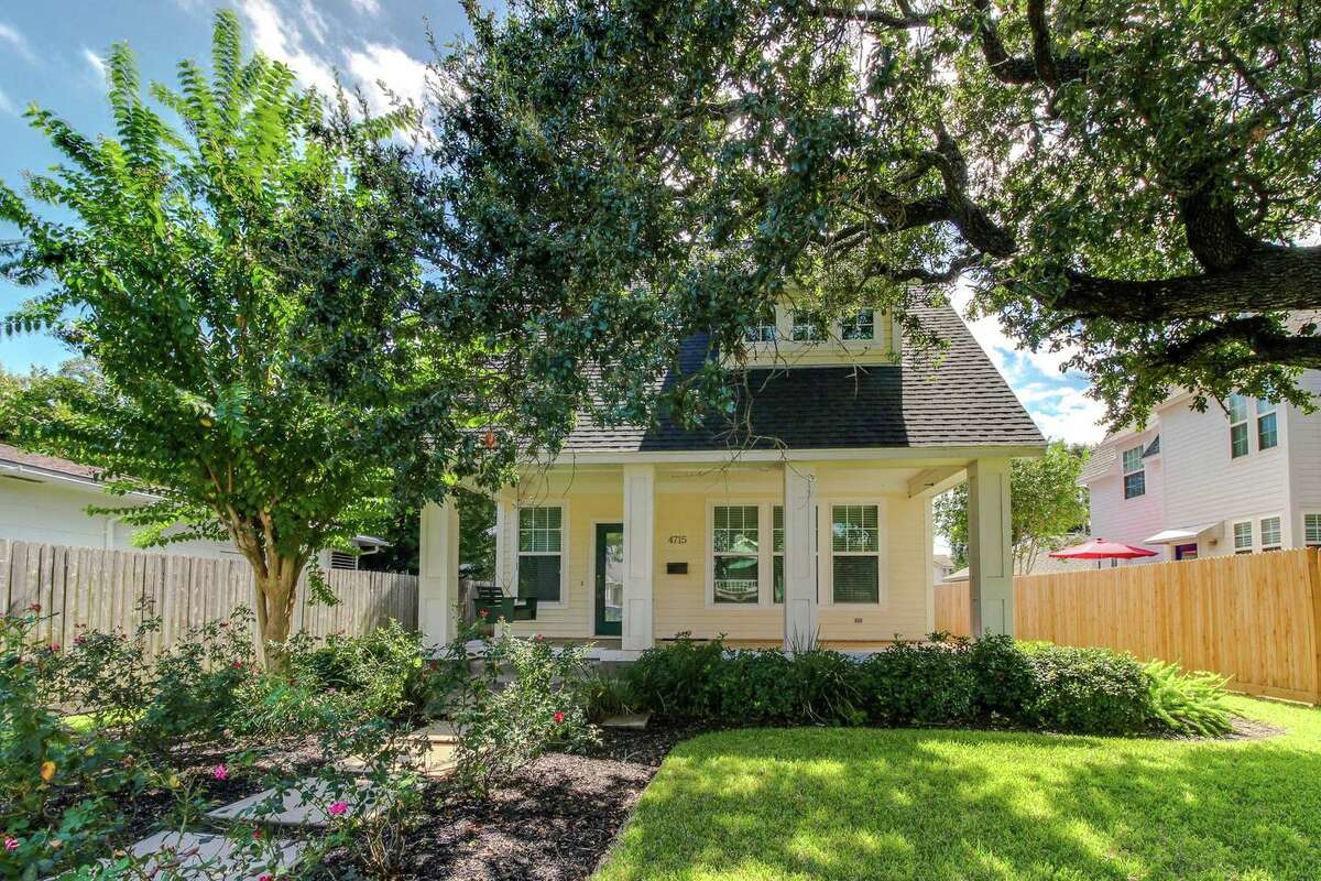 Hurry up and book your spring break at these Galveston, Corpus