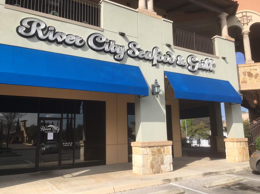 stone-oak-area-restaurant-river-city-seafood-grill-closes