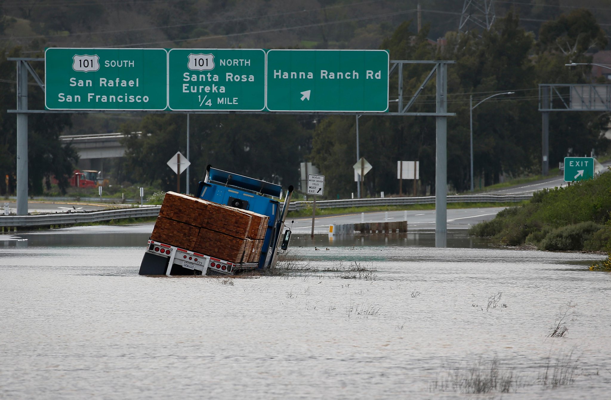 Flooding, downed trees and crashes make for a nightmare morning commute