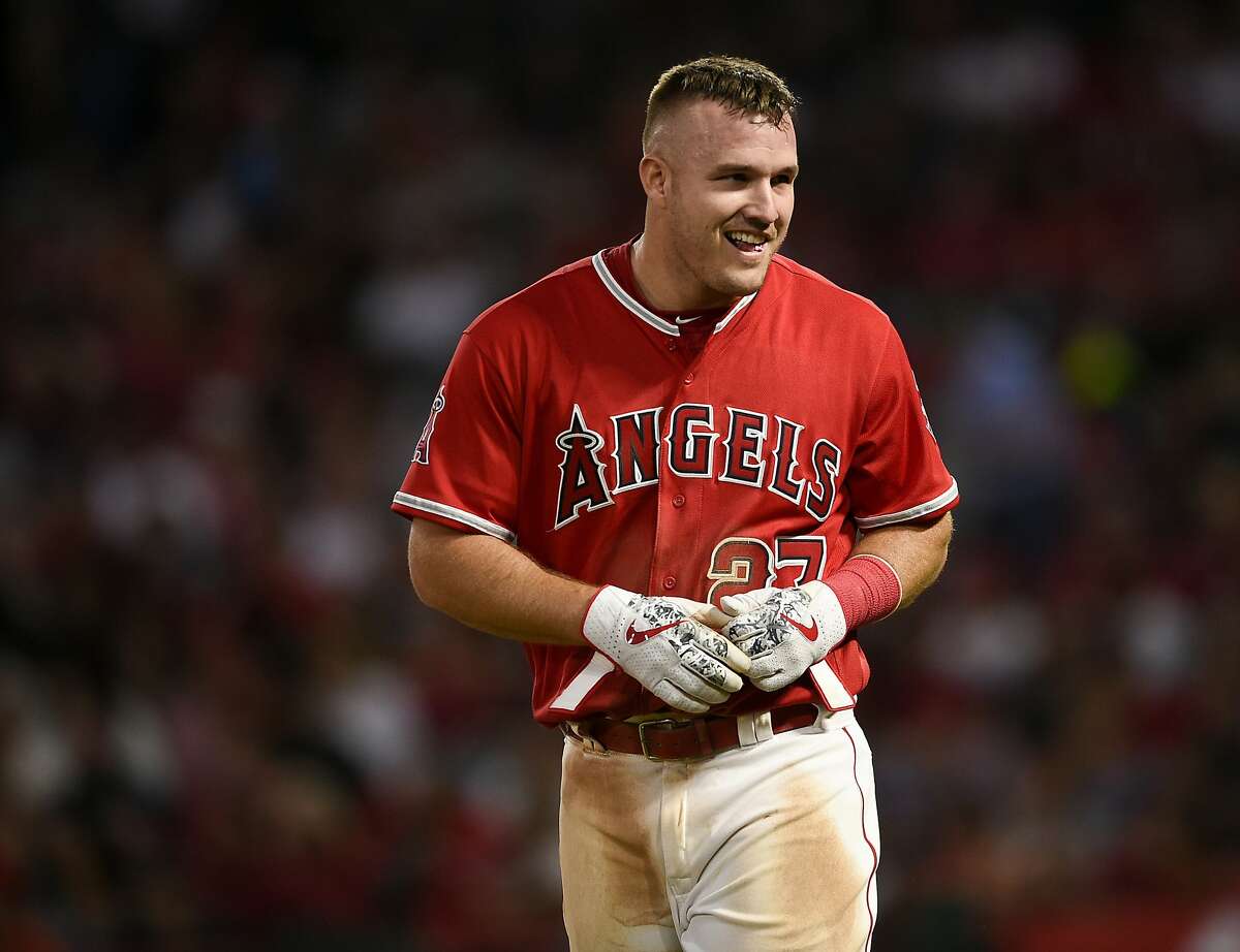 Mike Trout 27 Los Angeles Angels baseball player action pose