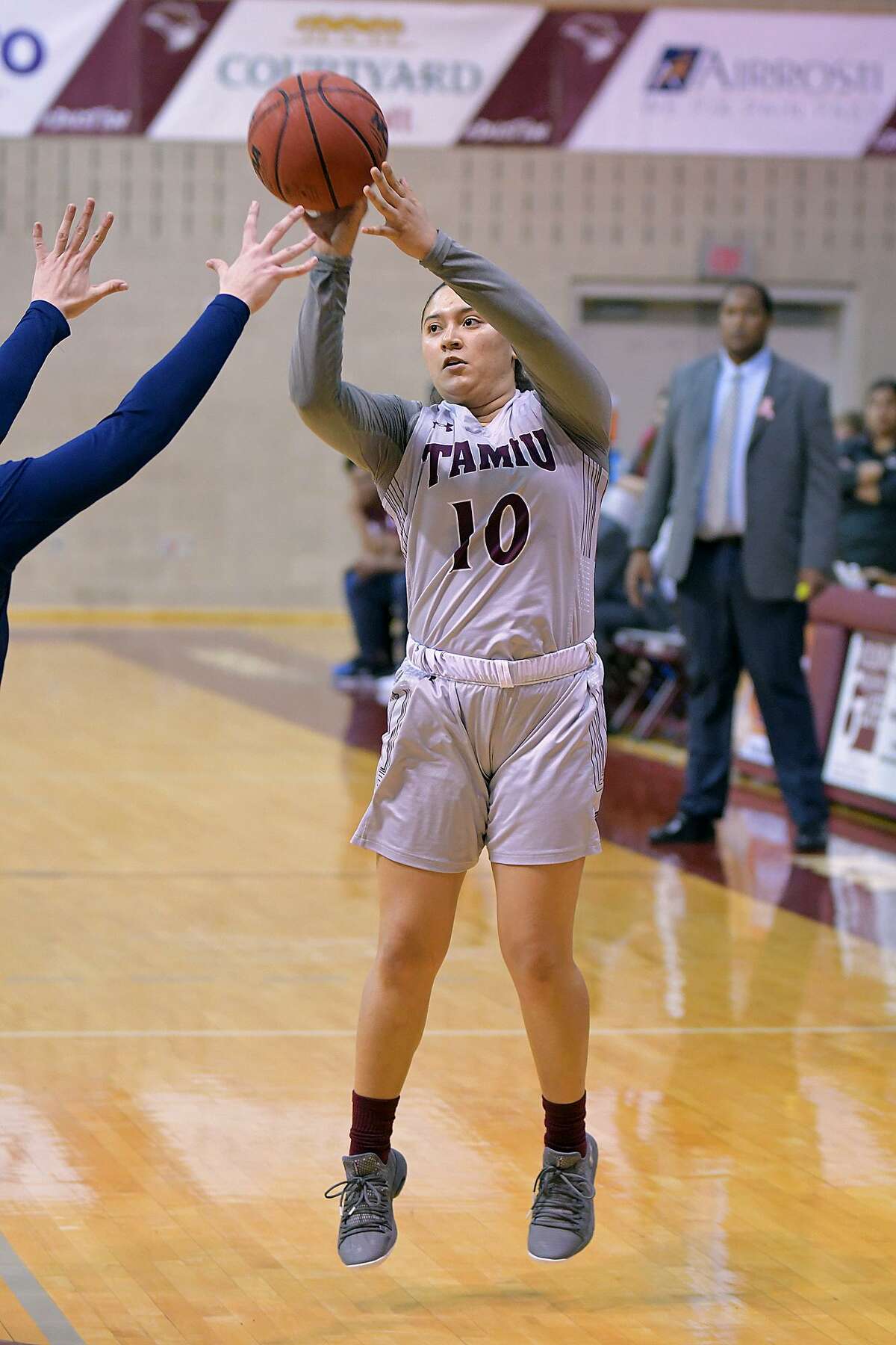 Marina Gatica and TAMIU lost 74-50 to third-place St. Edward’s Wednesday as they are now 0-25 with one game left in the regular season.