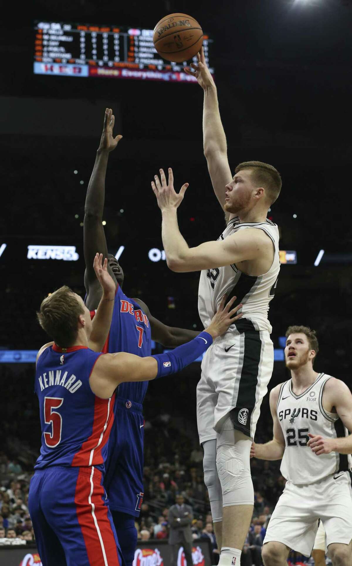 Spurs’ Defense Returns, And So Does The Winning