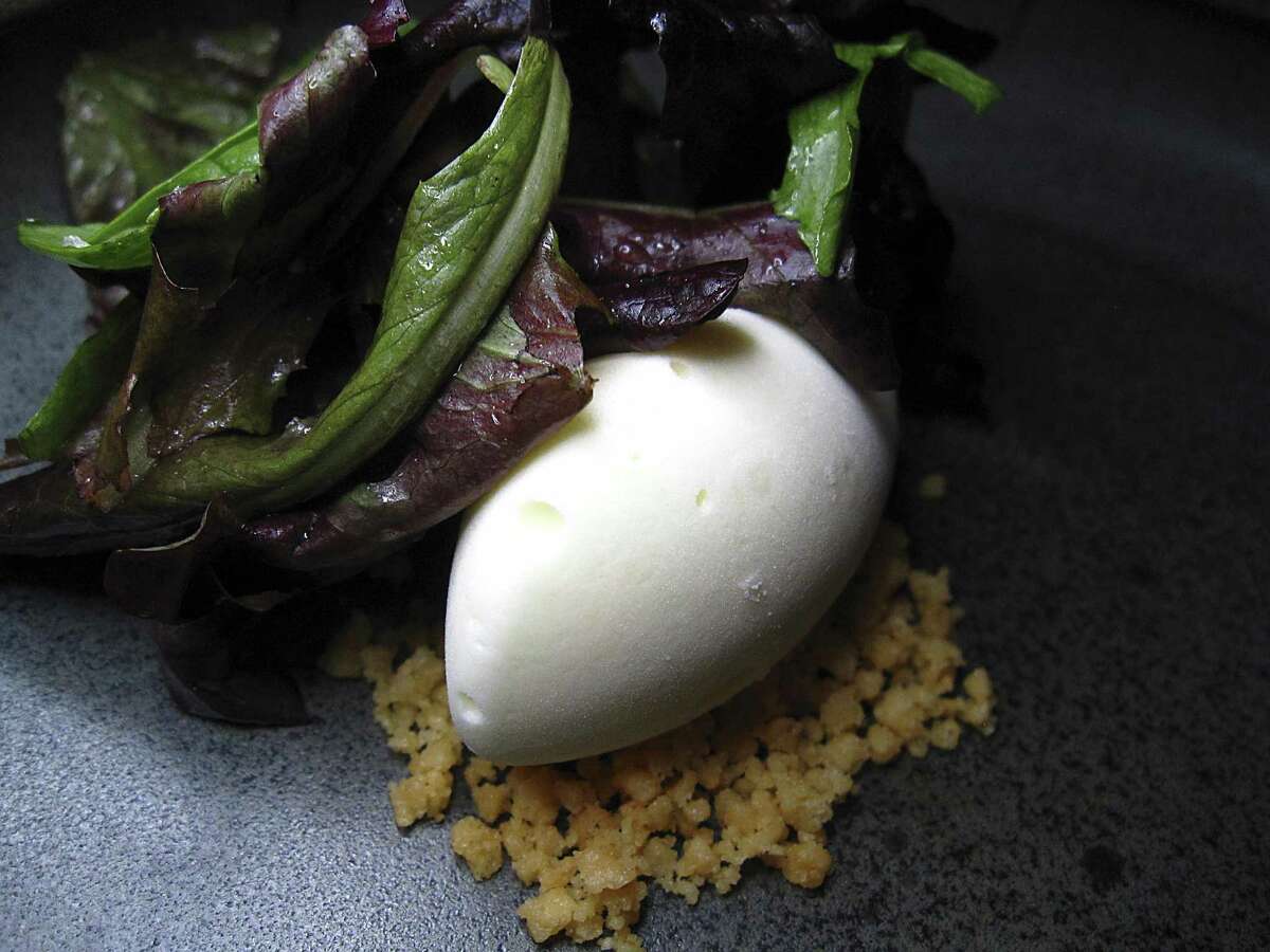 Review Mixtli’s modernist Mexican food earns San Antonio critic’s