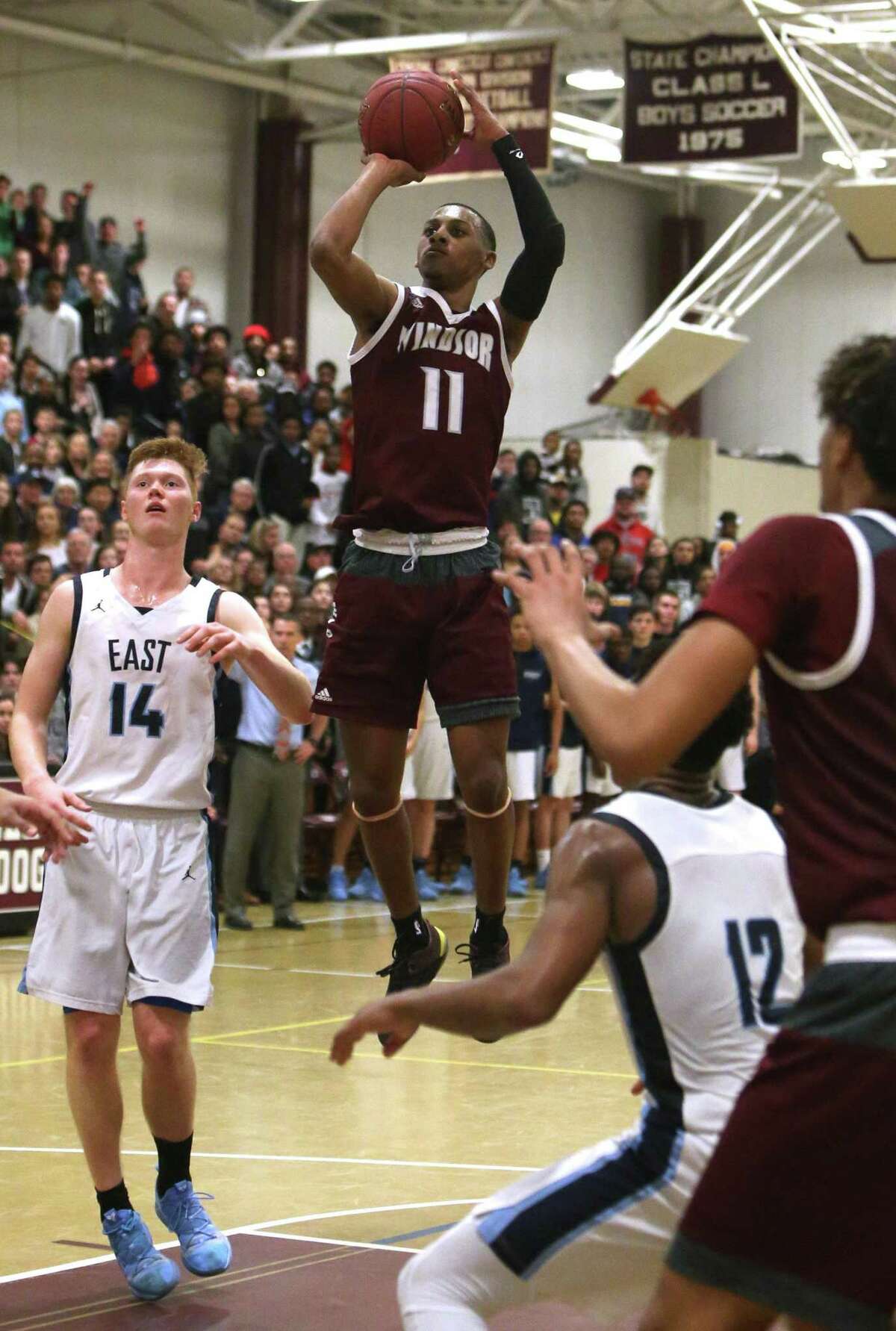 Amir Spears (11) and second-ranked Windsor will host No. 1 East Catholic on Tuesday night.