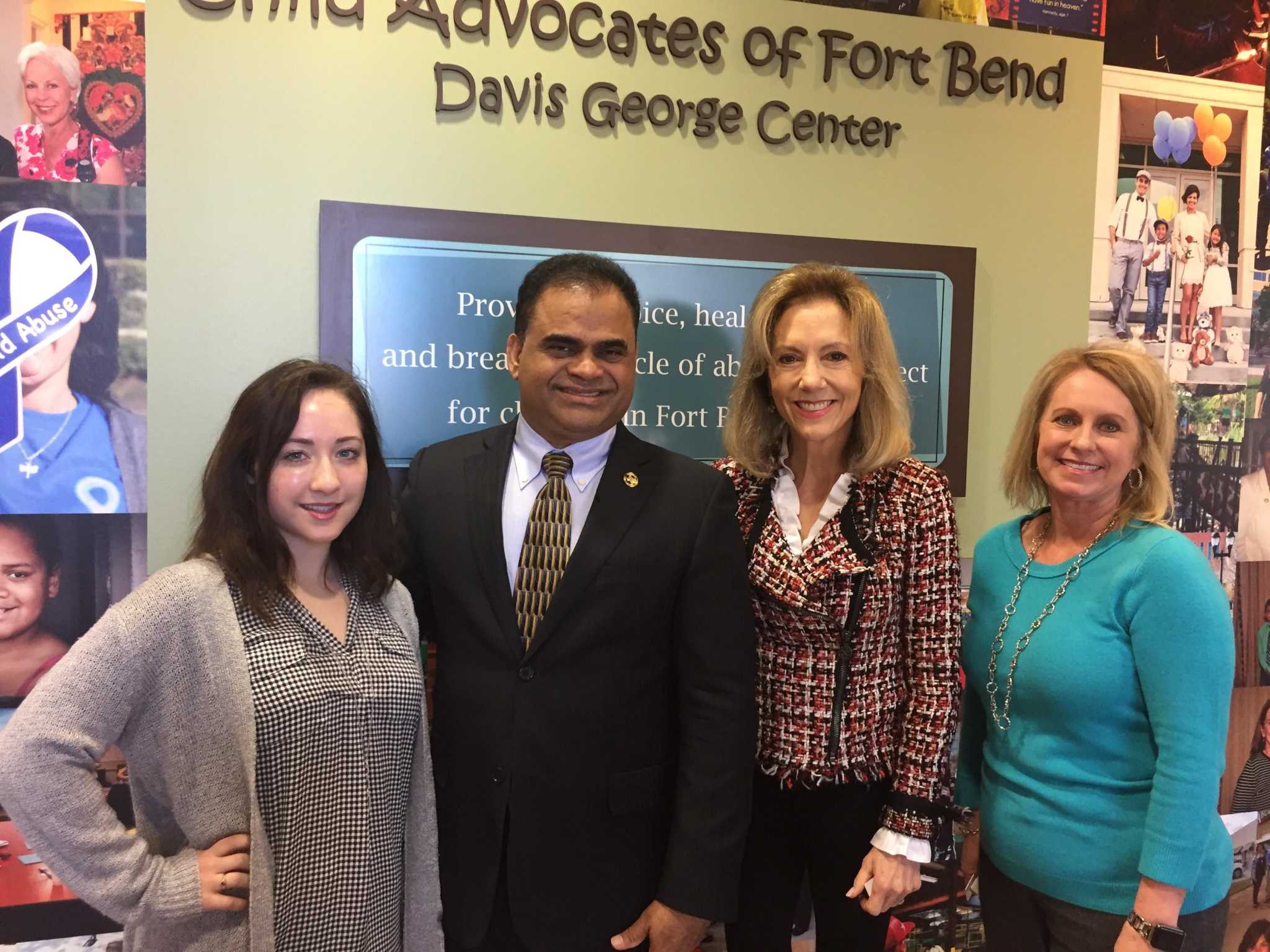 Fort Bend County judge visits Child Advocates of Fort Bend