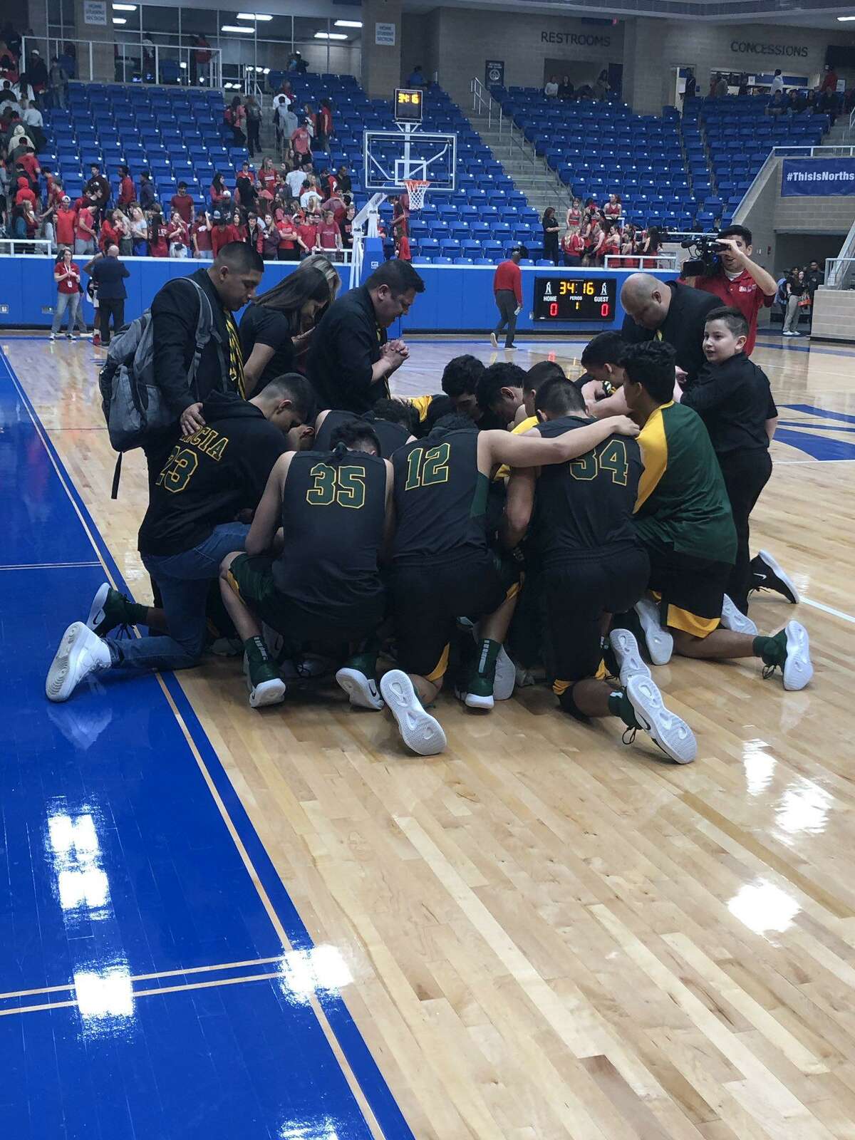 Nixon advanced to the regional finals for the second straight season in its first year in 6A winning 74-72 Friday against Austin Bowie at the Northside Sports Gym in San Antonio.