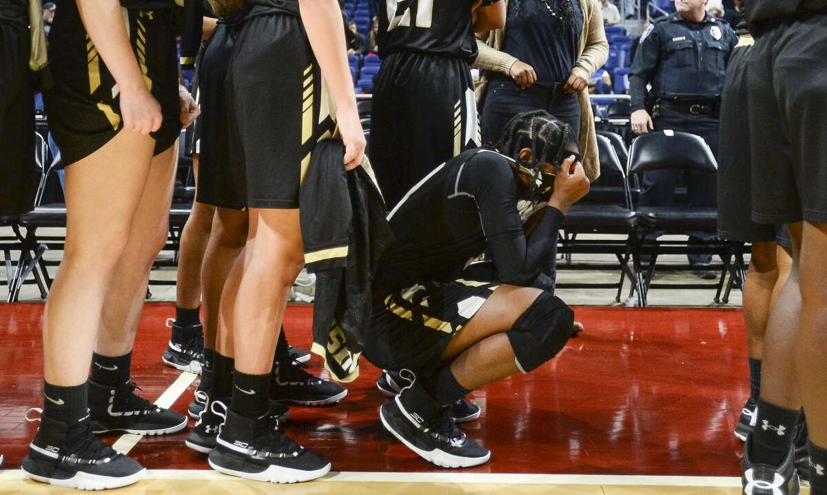 Foul trouble dooms Woodville in the state championship