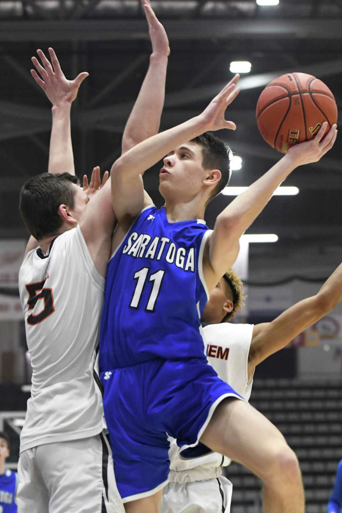 Saratoga boys' basketball wins first sectional title in 31 years