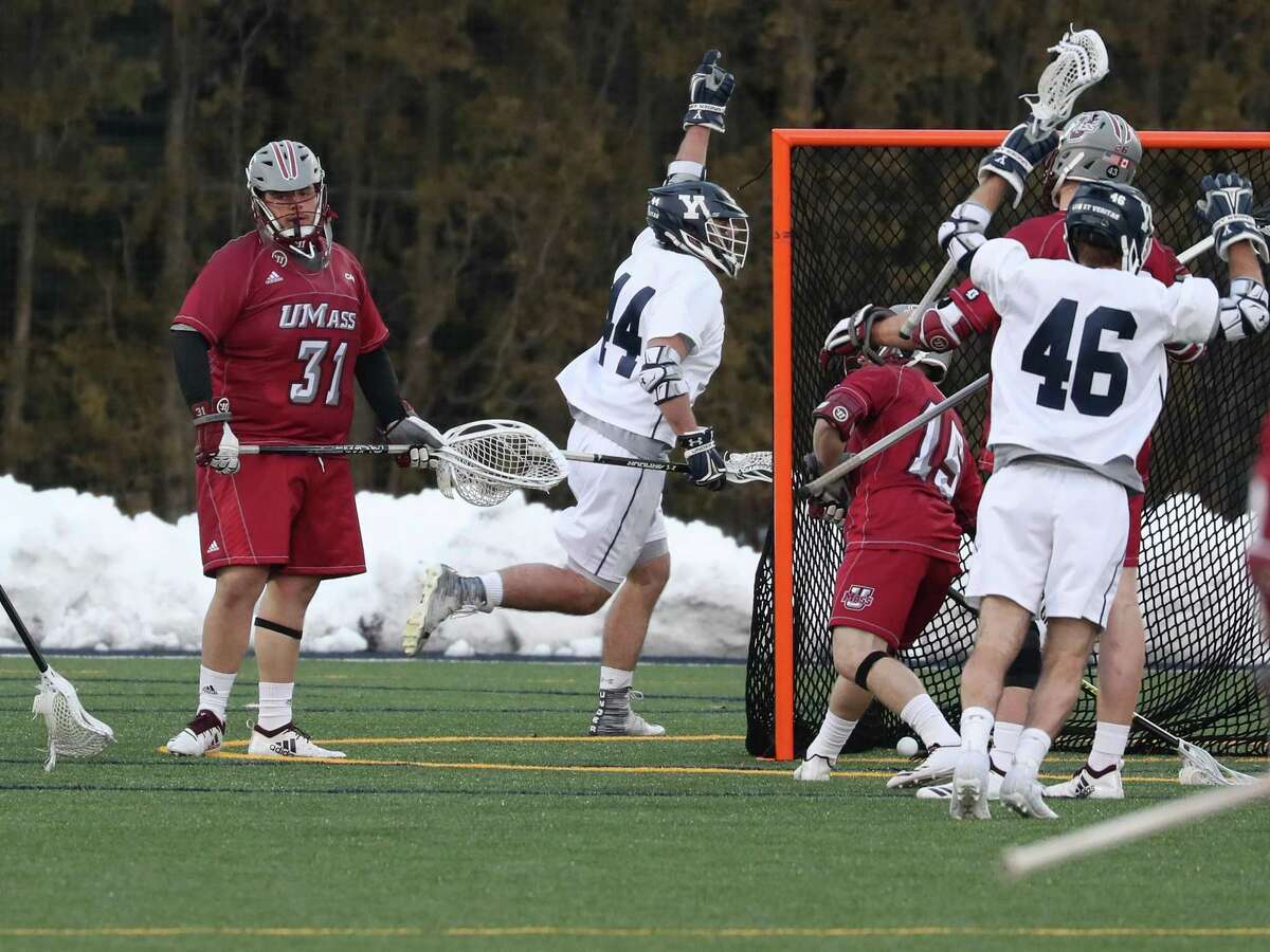 Yale lacrosse team rallies to beat Sconone, UMass