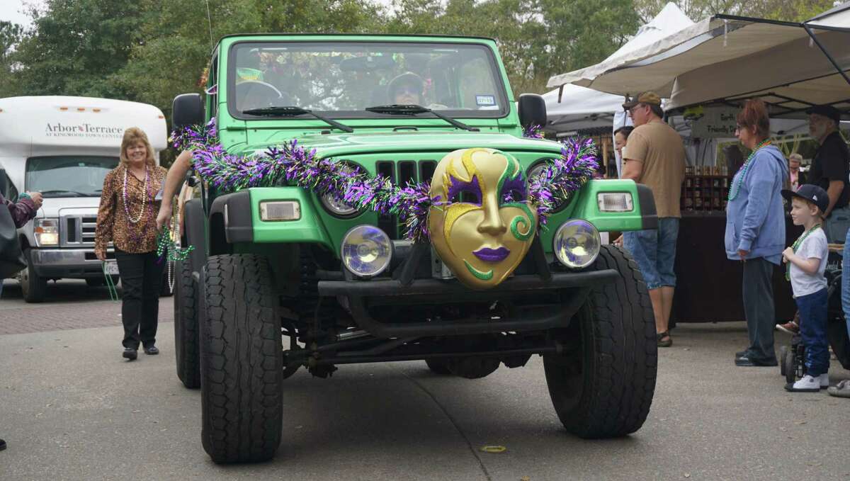 mardi gras festival and parade town center park 1 mar