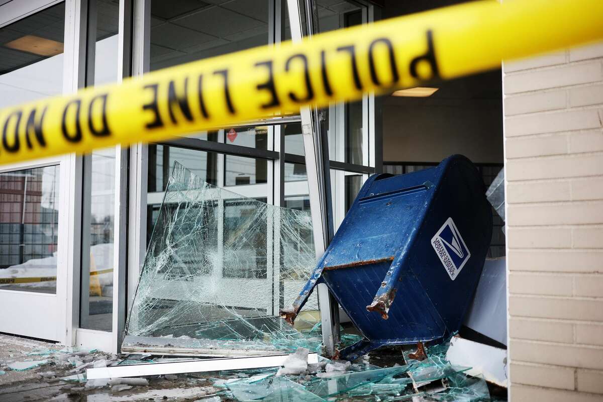 Vehicle crashes into post office, closes lobby and retail counter