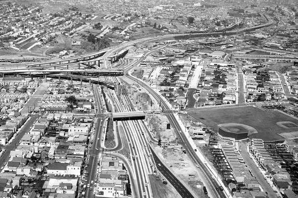 1959 San Francisco aerial photos show a city on the verge of ...