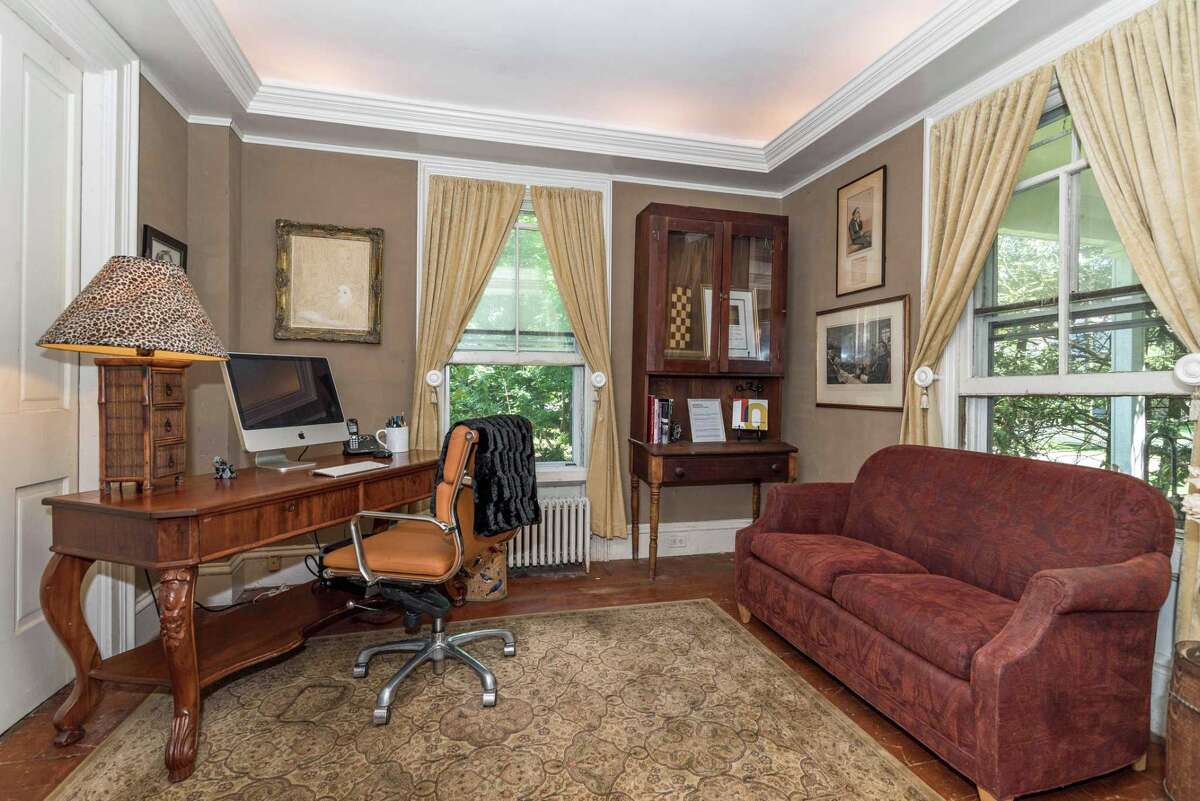 On the Market / Historic Chapman House for sale for 995K