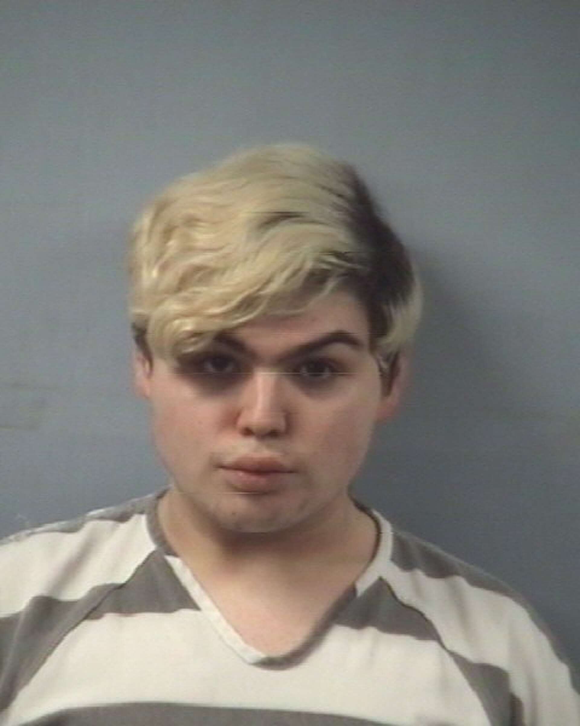 4 allegedly kidnap 3-year-old from Friendswood day care parking lot