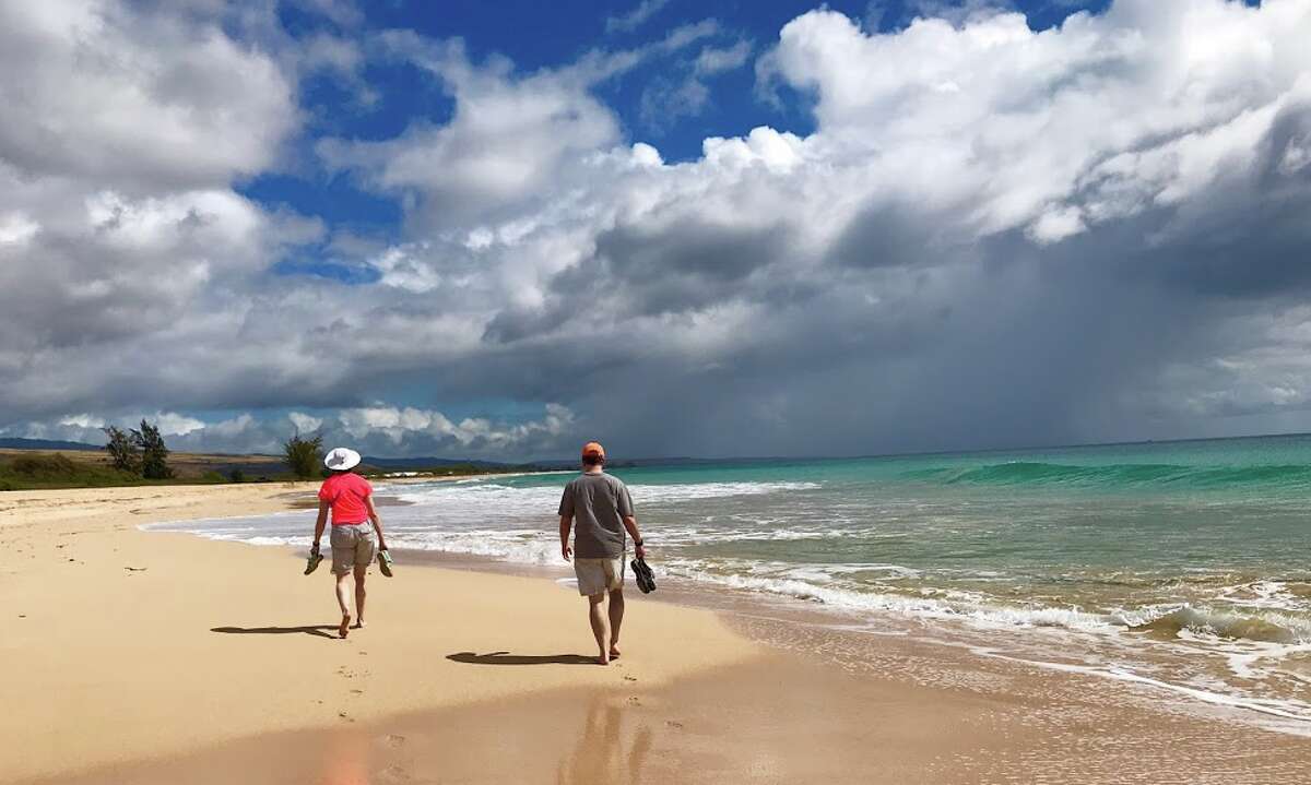 A stroll along Barking Sands beach on the southwest side of Kauai in February 2019