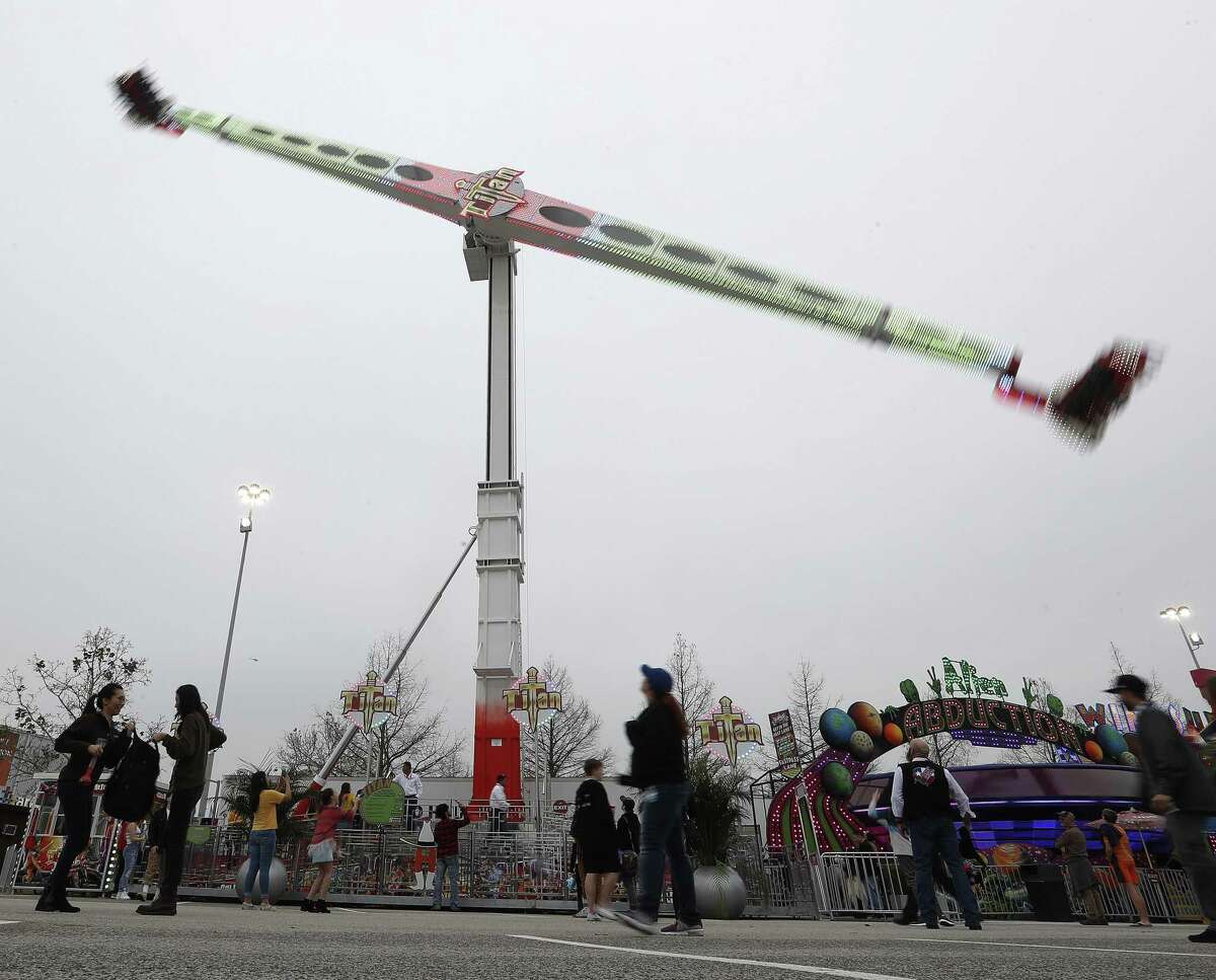 Taking a spin on the Titan, the biggest ride at the rodeo — and in the U.S.