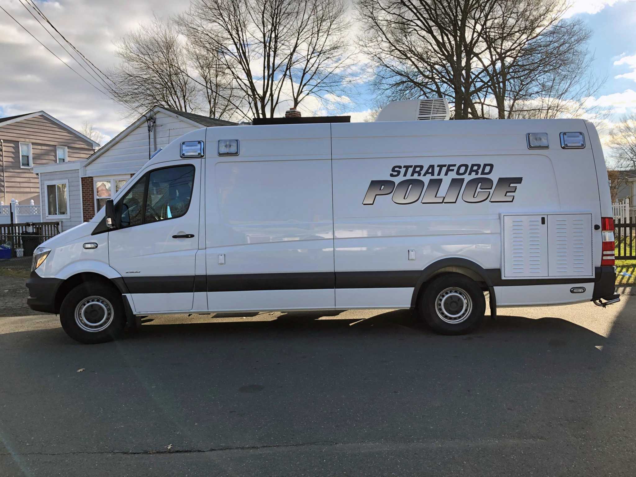 2 men charged in Stratford cell phone scheme