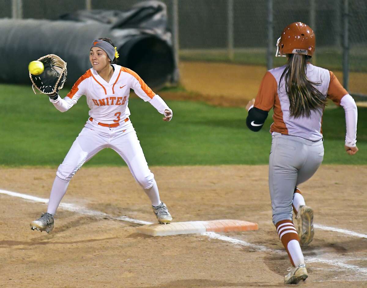 Kiara Ramos had one of United’s three total hits on Wednesday night in an 11-1 loss at the SAC to Eagle Pass. The Lady Longhorns committed seven errors, including five in a seven-run sixth inning.