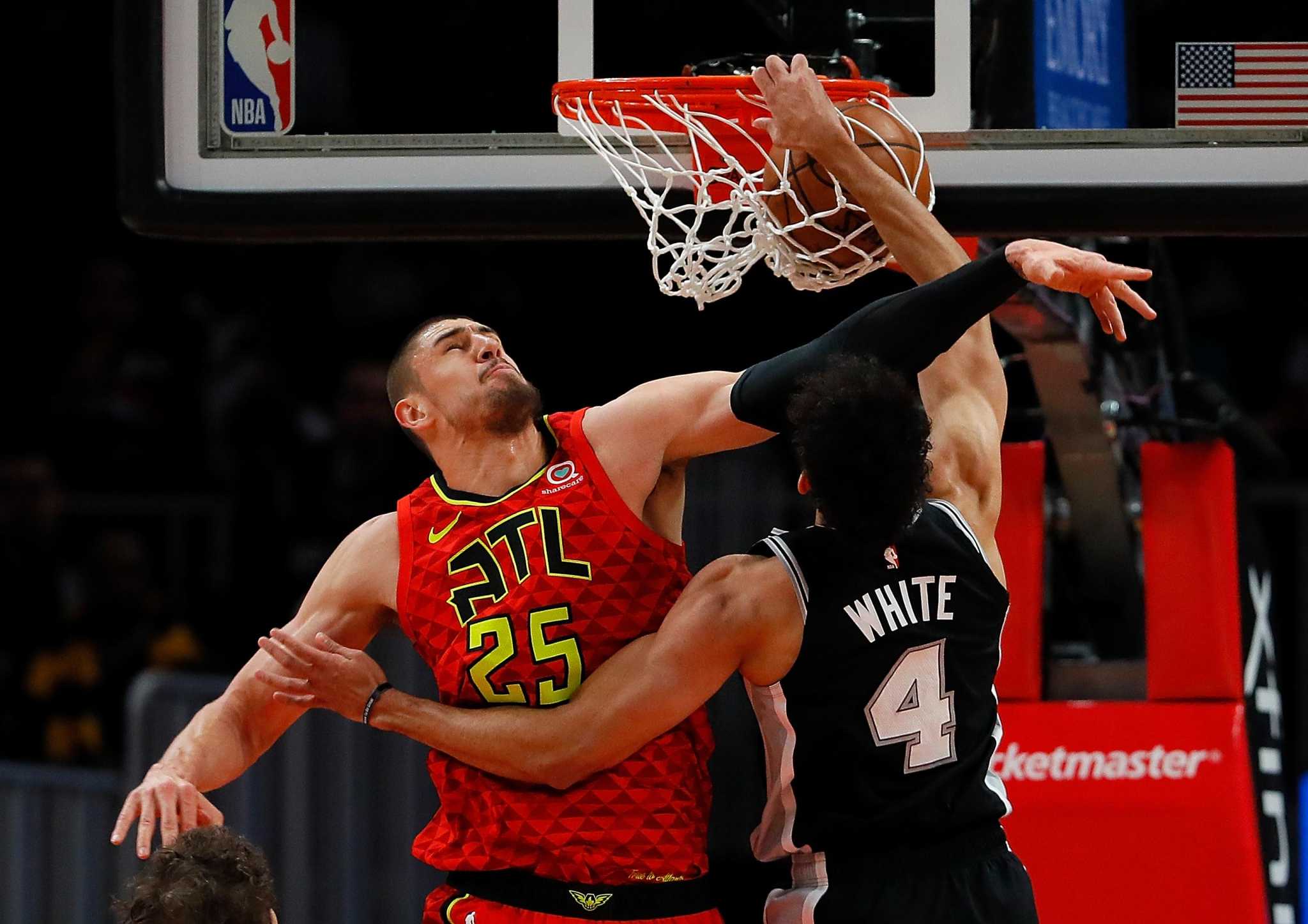 derrick white dunk
