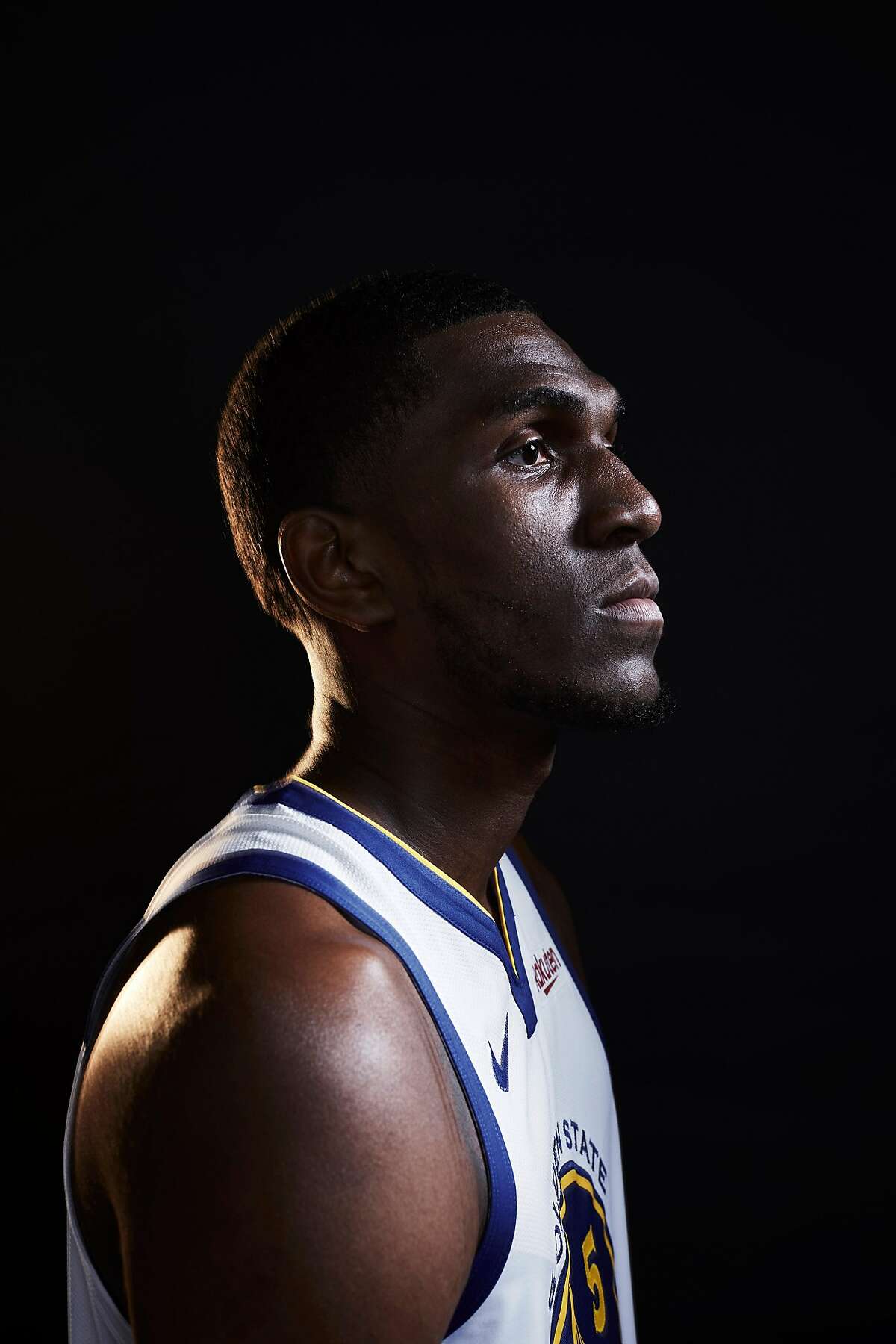 Kevon Looney of the Warriors talks snacks, Southern food and eating on