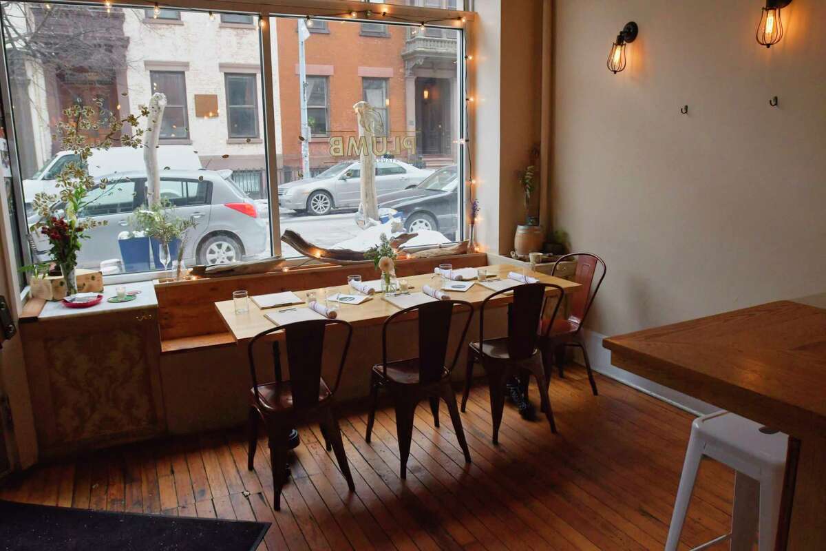 Restaurant review Plumb Oyster Bar in Troy