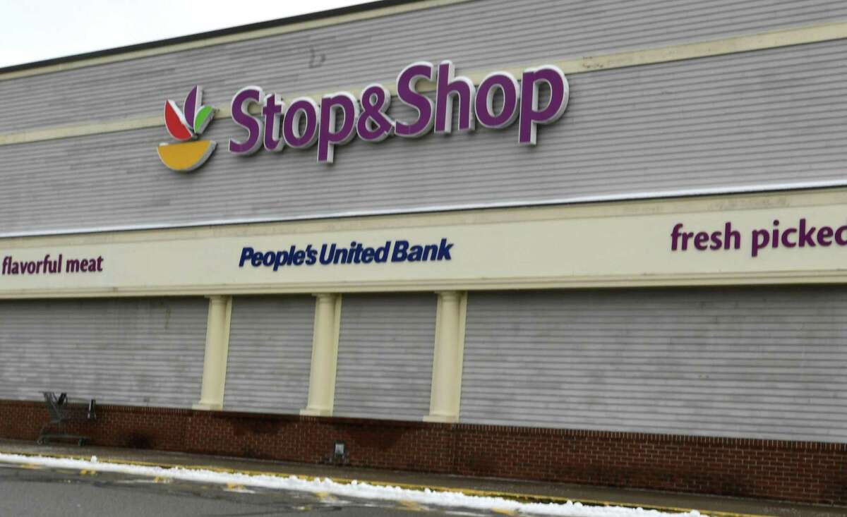 Stop & Shop employees vote to strike in CT