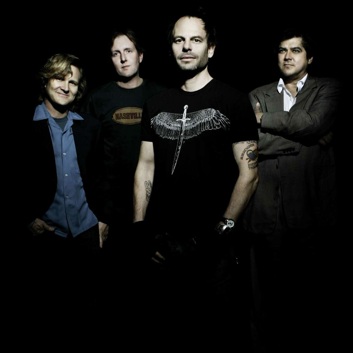 '90s rockers Gin Blossoms blooming again