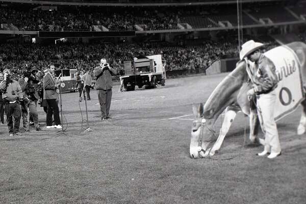 When Oakland A S Owner Charlie Finley Pulled Out All The Stops For Opening Day Sfchronicle Com
