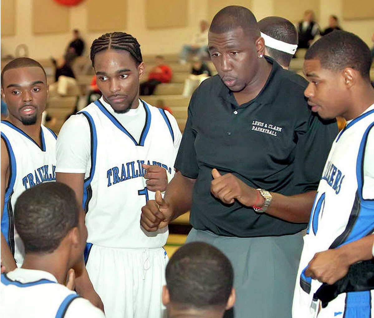 Then-LCCC Deon Thomas talks strategies with his Trailblazers at the 2010 NJCAA Division II Men’s National Basketball Tournament in Danville. LCCC went on to finish fourth.