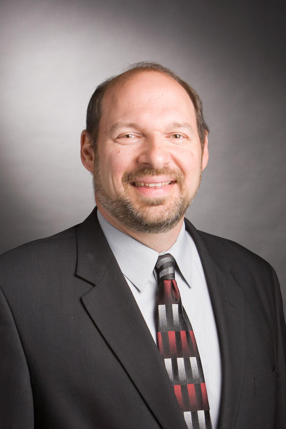 Scholarship fund to honor Quinnipiac University financial aid head